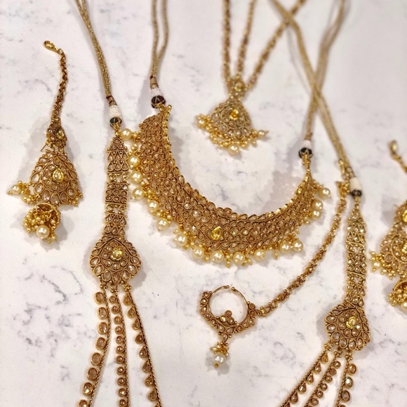 COMPLETE Gold Plated Kundan Bridal Set - Picture 6 of 8